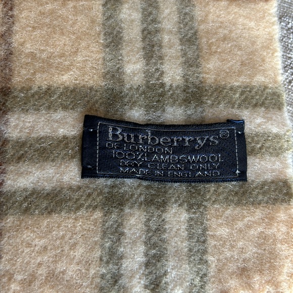 Authentic Vintage BURBERRYS Burberry Check 100% Lambswool Scarf 46” x 8” - Picture 7 of 9